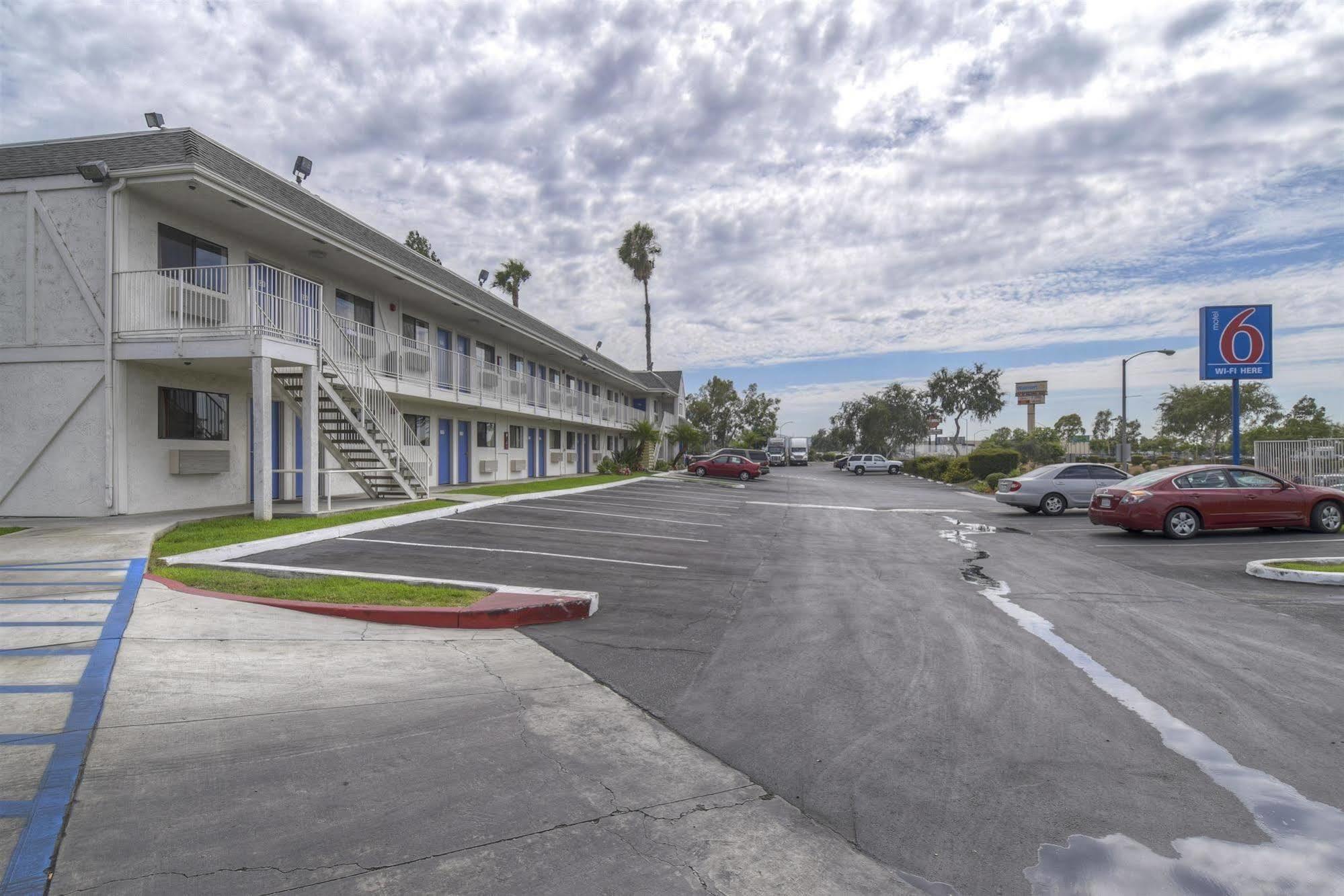 Motel 6-Baldwin Park, Ca - Los Angeles Luaran gambar